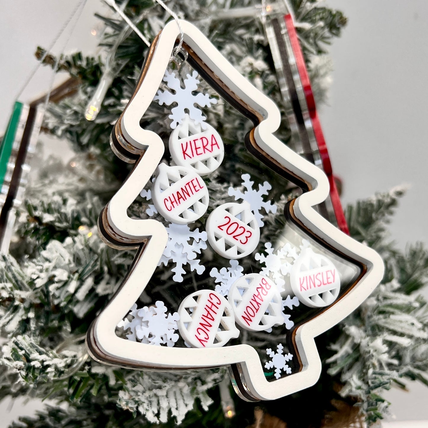 Family tree shaker ornament