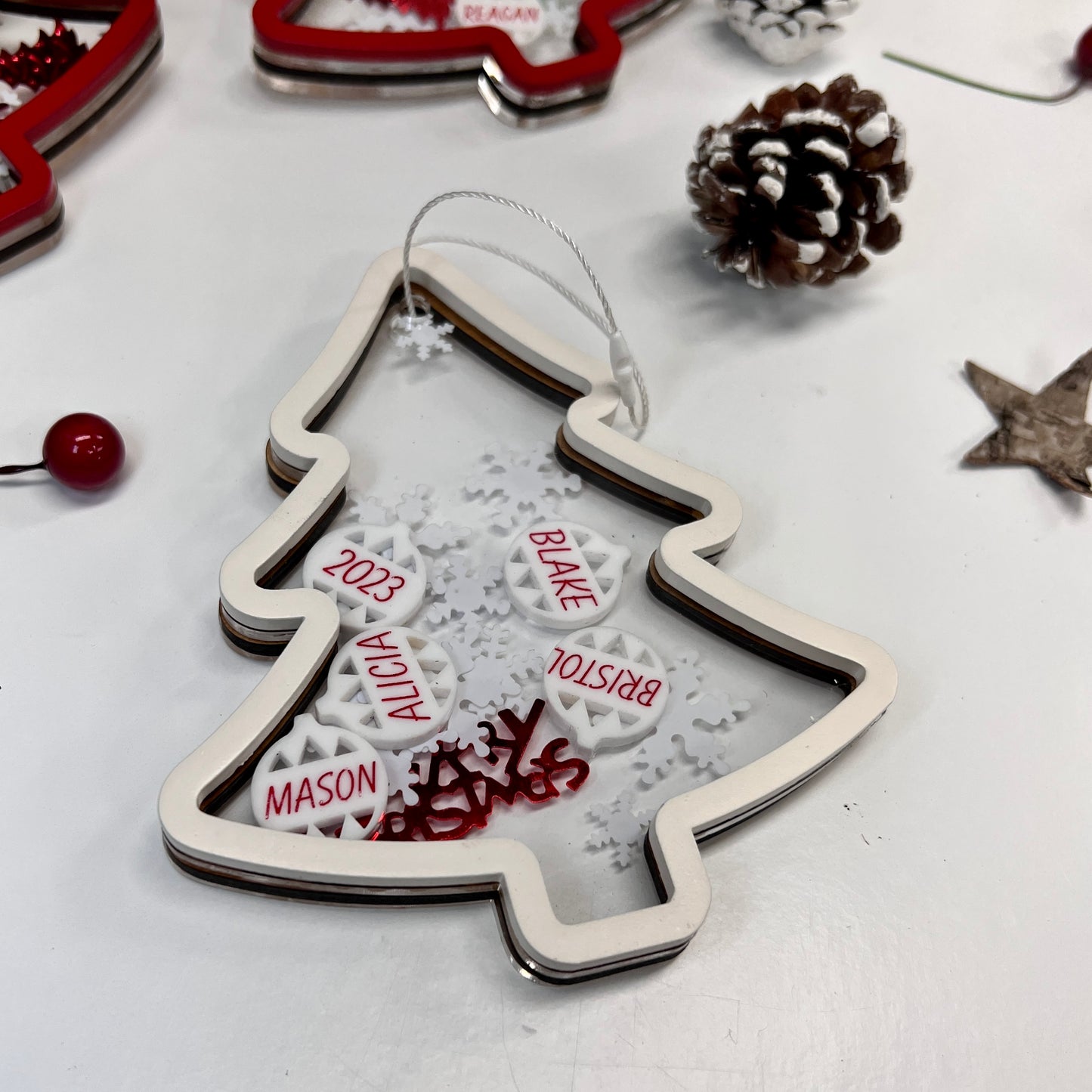 Family tree shaker ornament